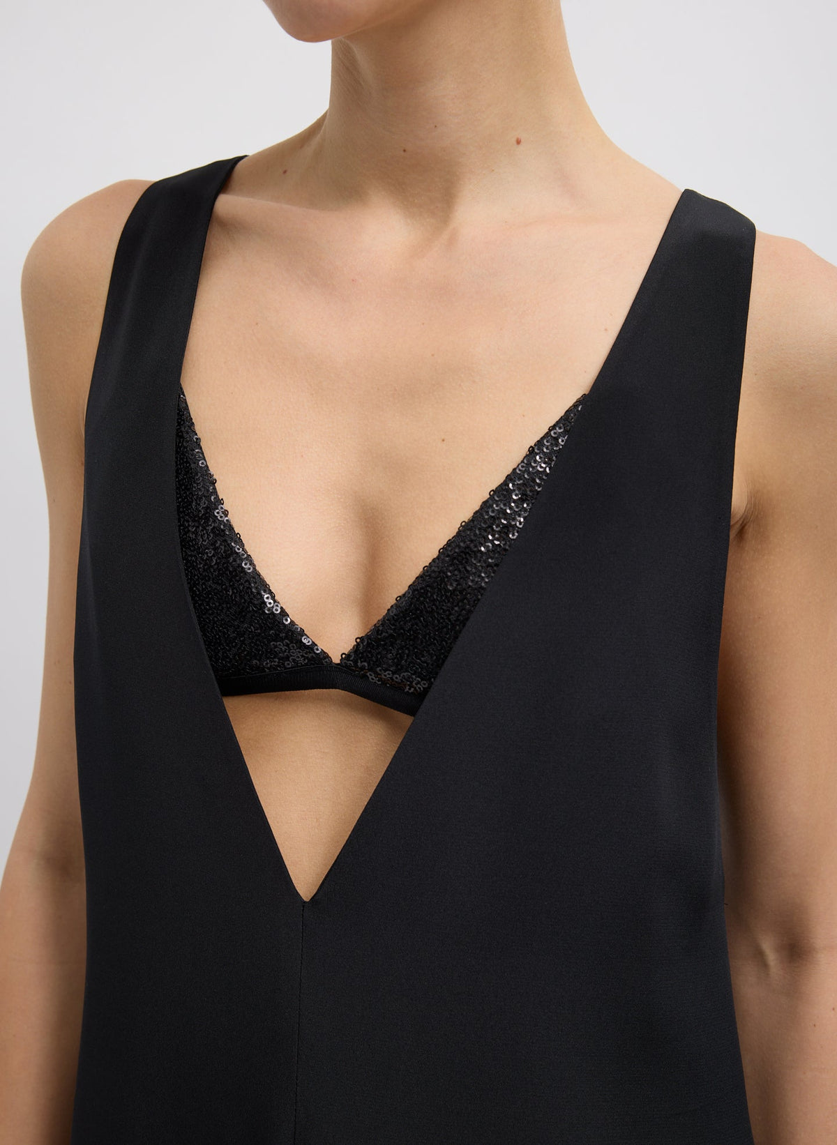 4-Ply Silk V-Neck Dress With Bra Black - Tibi