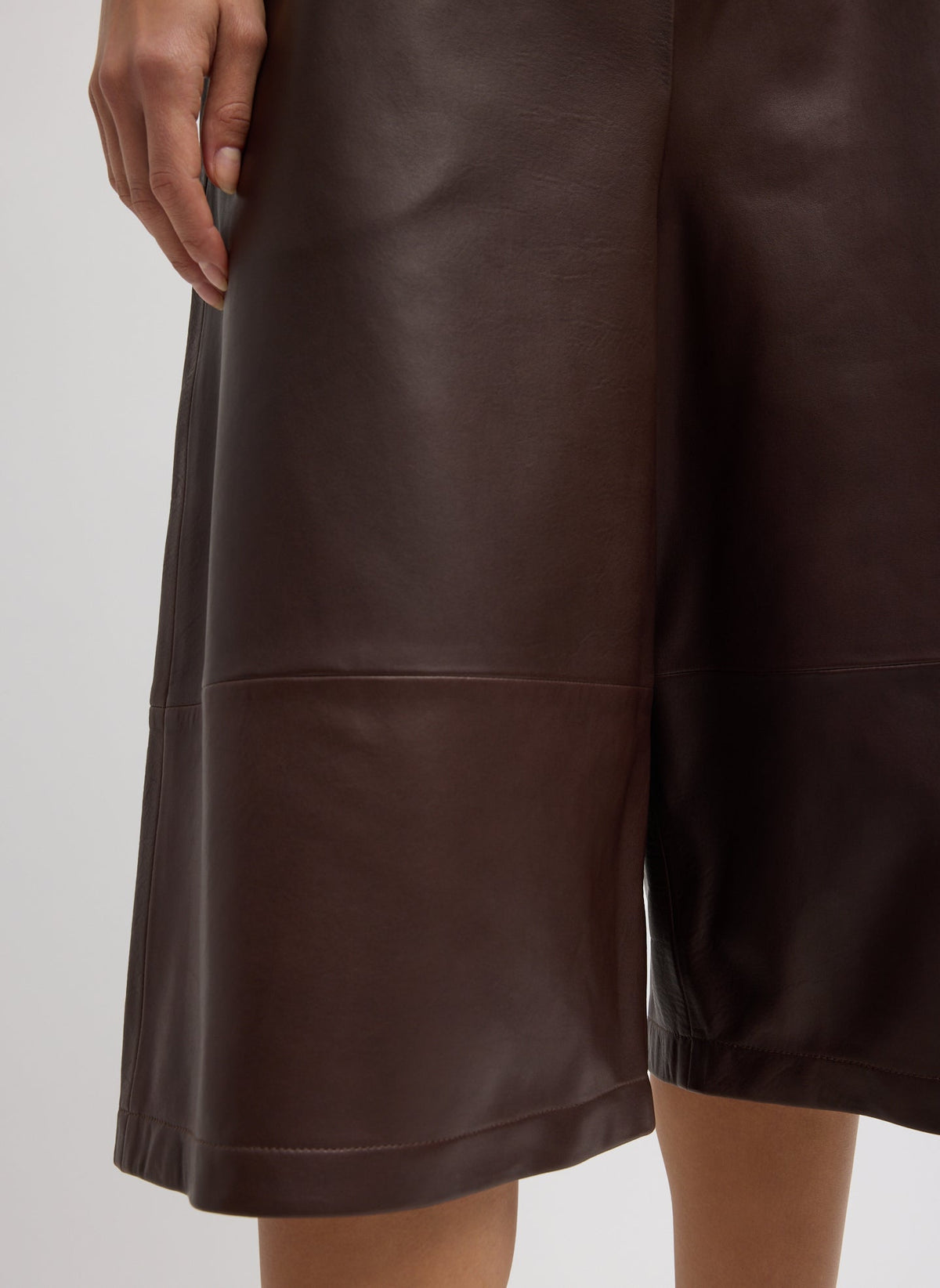 Leather Relaxed Long Short Brown - Tibi