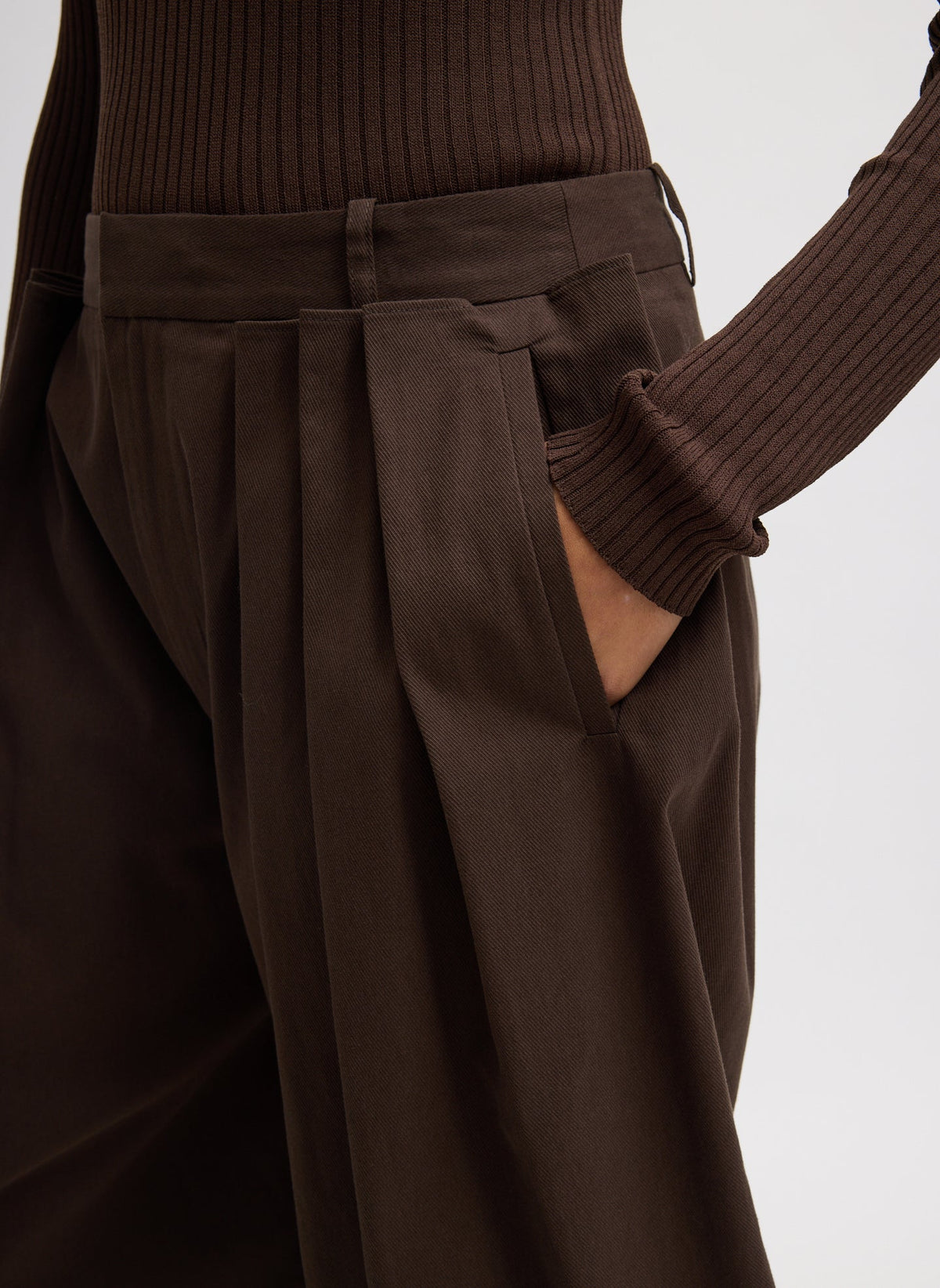 Luxe Spring Twill Tucked Pleated Wide Leg Short Hickory Brown - Tibi