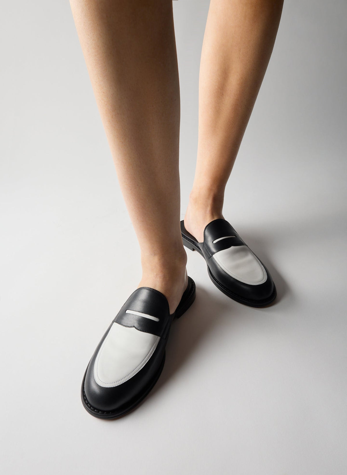 Herbert Slide Black/White - Tibi