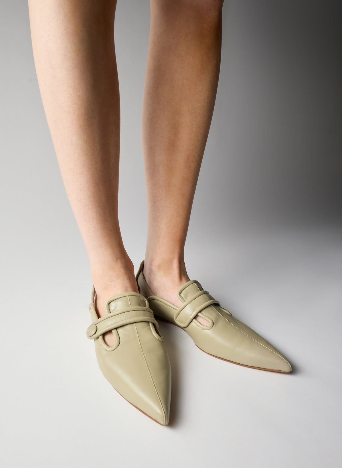Cozy Rudolph Flat Dusty Green - Tibi