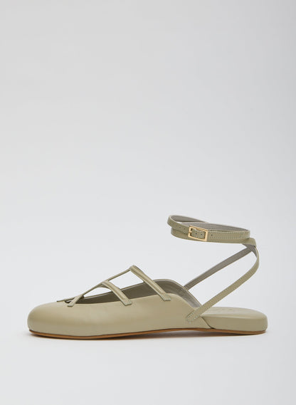 Jean-Claude Flat Dusty Green - Tibi
