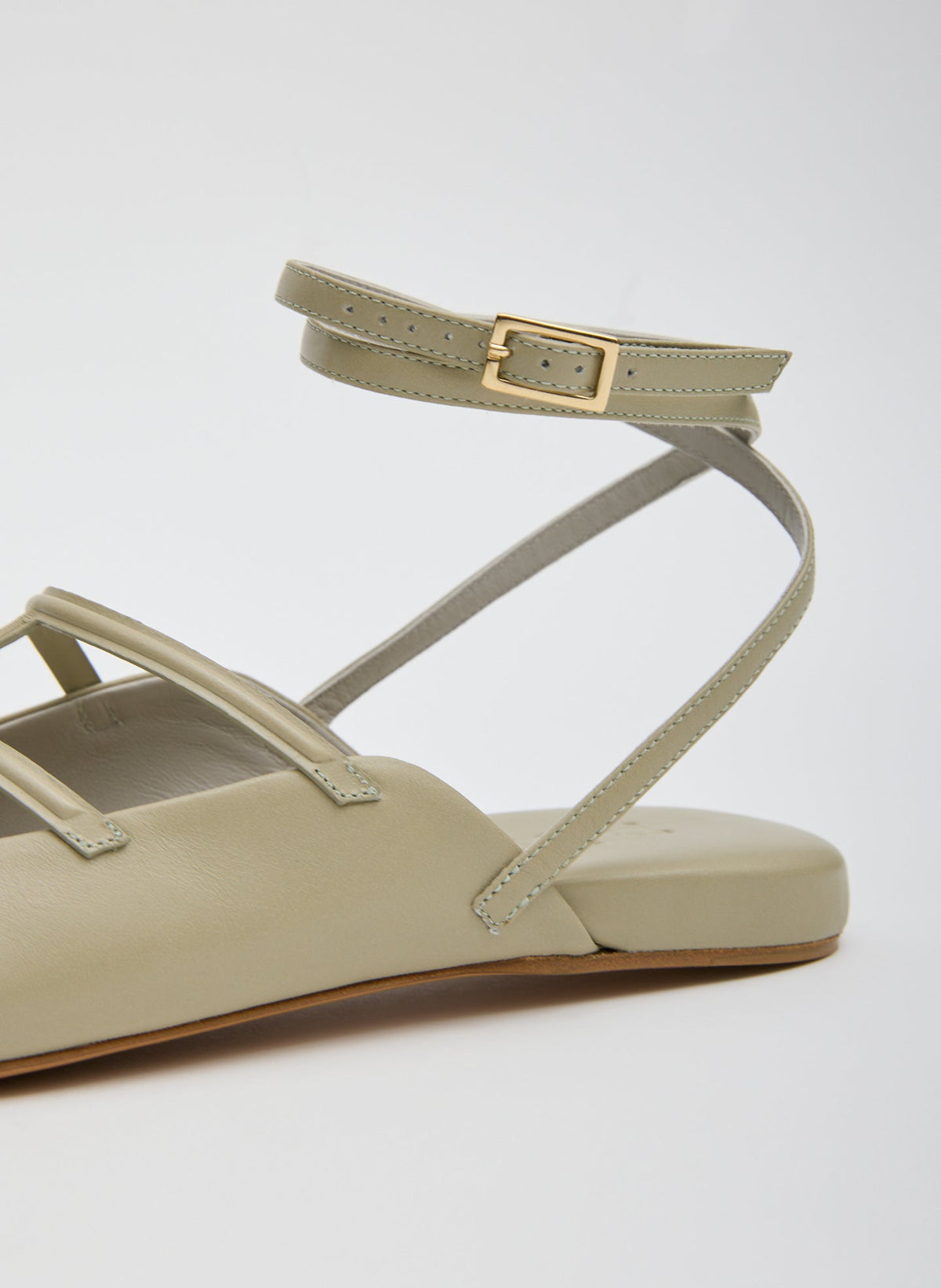 Jean-Claude Flat Dusty Green - Tibi